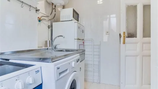 Rooms in Madrid Salamanca - photo 10