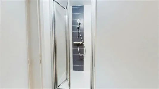 Rooms in Lyon - photo 9