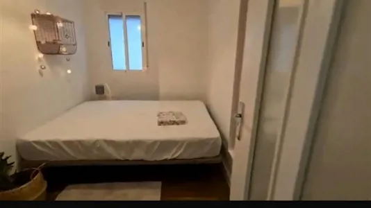 Rooms in Valencia L'Eixample - photo 1