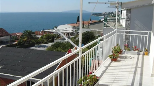 Apartments in Gradac - photo 1