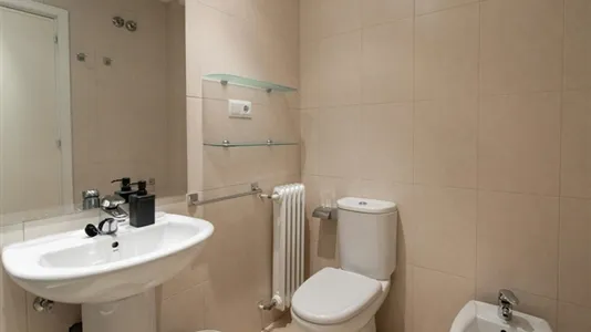 Rooms in Madrid Chamberí - photo 10