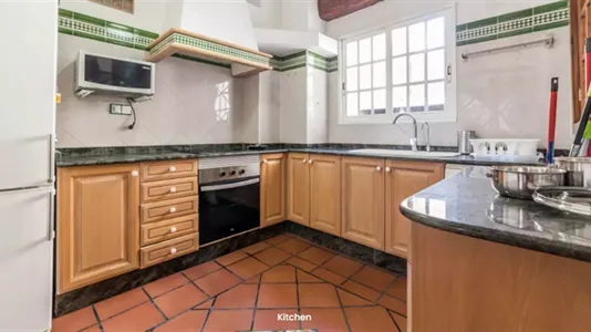 Rooms in Valencia Ciutat Vella - photo 7