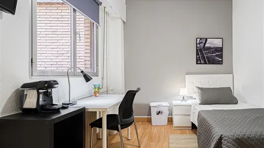 Rooms in Alcalá de Henares - photo 4