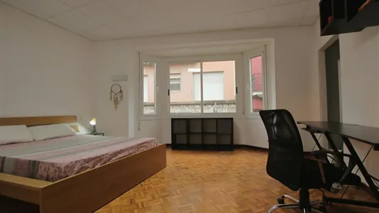 Rooms in Terrassa - photo 2