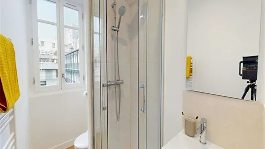 Rooms in Paris 10ème arrondissement - photo 6