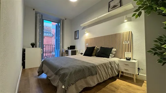 Rooms in Madrid Centro - photo 6