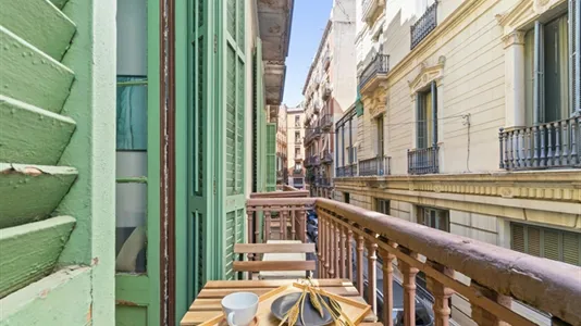Rooms in Barcelona Ciutat Vella - photo 7