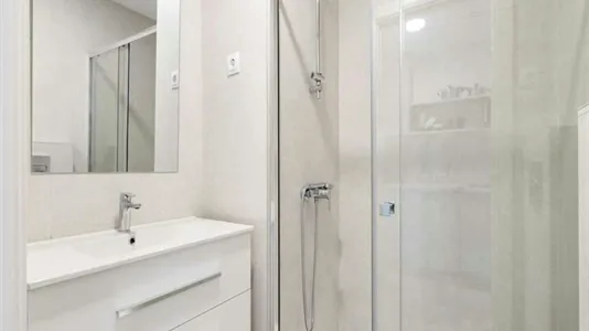 Rooms in Madrid Fuencarral-El Pardo - photo 7