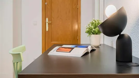 Rooms in Madrid Tetuán - photo 9