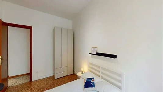 Rooms in Milano Zona 8 - Fiera, Gallaratese, Quarto Oggiaro - photo 4