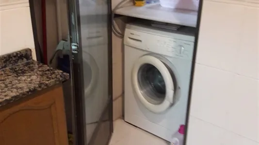 Rooms in Barcelona Eixample - photo 9