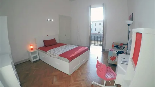 Rooms in Florence - photo 3