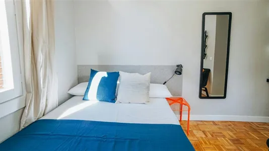 Rooms in Madrid Chamberí - photo 4