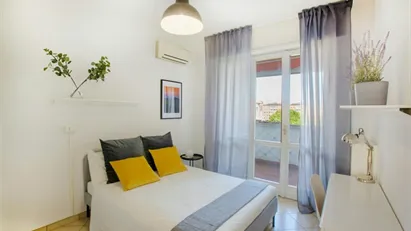 Room for rent in Milano Zona 7 - Baggio, De Angeli, San Siro, Milan