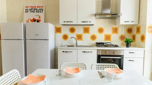 Rooms in Lecco - photo 7