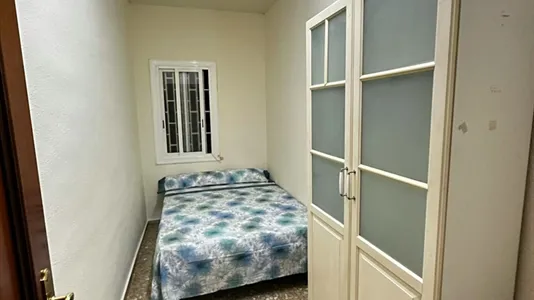 Rooms in Barcelona Eixample - photo 2