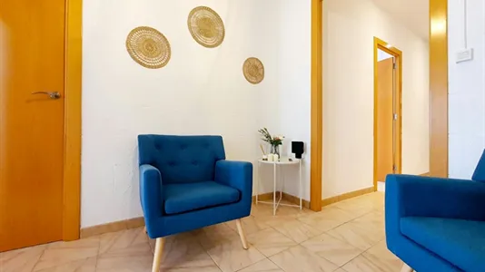 Apartments in Valencia Ciutat Vella - photo 5