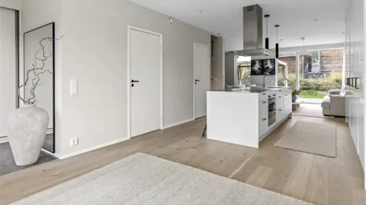 Houses in Upplands-Bro - photo 6