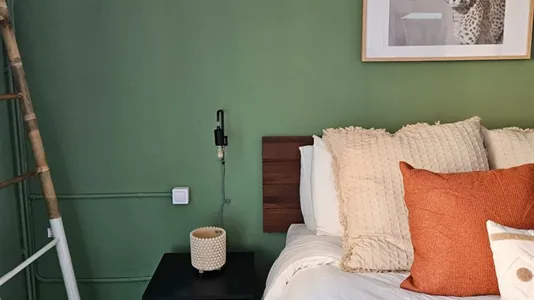 Rooms in Barcelona Eixample - photo 5