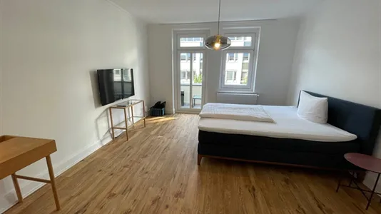 Apartments in Hamburg Mitte - photo 2