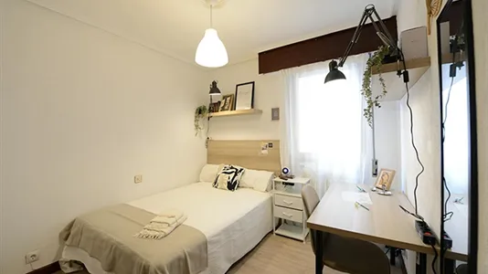 Rooms in Bilbao - photo 4
