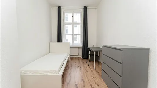 Rooms in Berlin Friedrichshain-Kreuzberg - photo 2