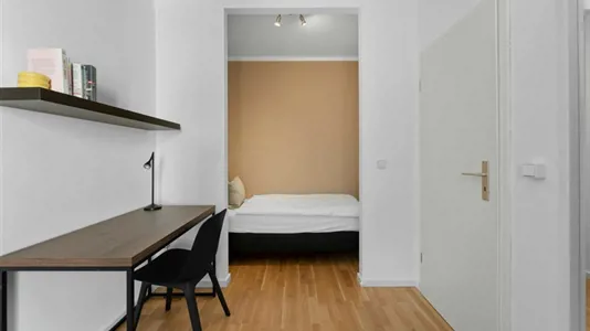 Rooms in Berlin Mitte - photo 1