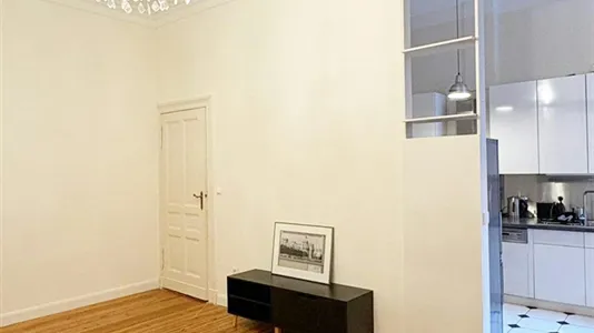 Apartments in Berlin Charlottenburg-Wilmersdorf - photo 3