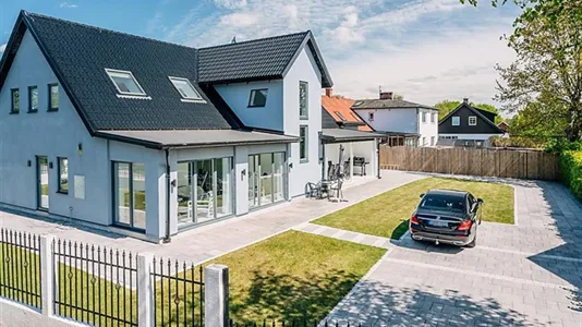 Houses in Trelleborg - photo 2