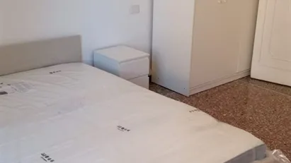 Room for rent in Roma Municipio II – Parioli/Nomentano, Rome