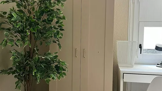 Rooms in Barcelona Ciutat Vella - photo 1