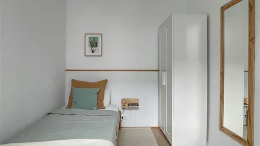 Rooms in Barcelona Eixample - photo 3