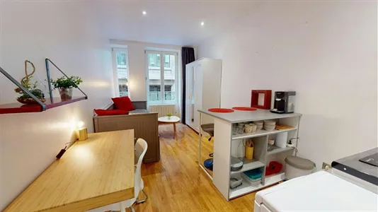 Apartments in Lyon - photo 8