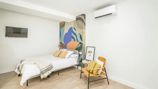 Rooms in Málaga - photo 6