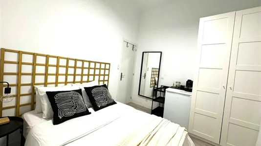 Rooms in Madrid Centro - photo 6