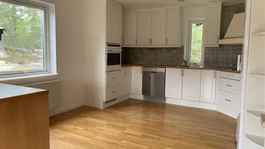 Houses in Värmdö - photo 9