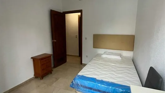 Rooms in Córdoba - photo 2