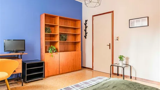 Rooms in Milano Zona 8 - Fiera, Gallaratese, Quarto Oggiaro - photo 5