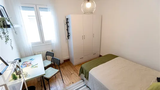 Rooms in Bilbao - photo 4