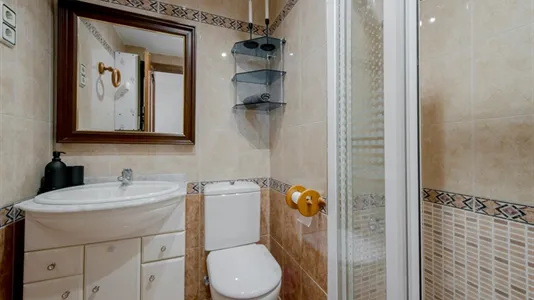 Rooms in Madrid Retiro - photo 5