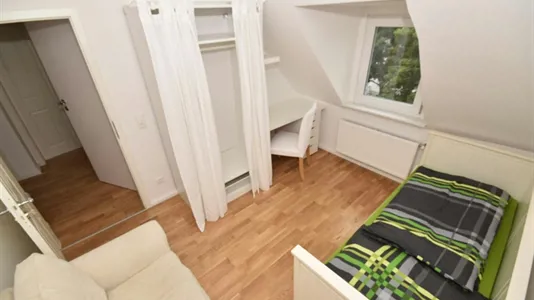 Rooms in Frankfurt West - photo 2