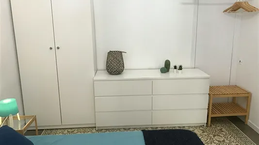 Rooms in Barcelona Eixample - photo 9