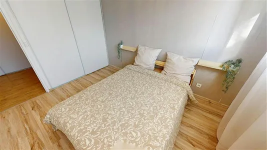 Apartments in Grenoble - photo 2