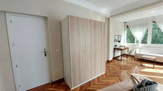 Rooms in Madrid Chamartín - photo 7