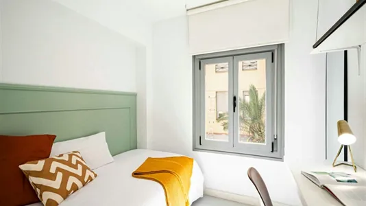 Rooms in Madrid Centro - photo 4