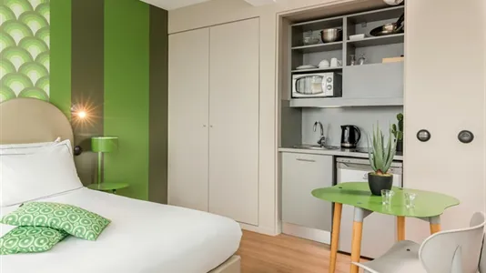 Apartments in Versailles - photo 6