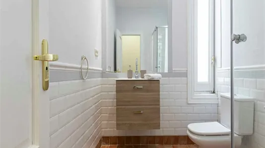 Rooms in Madrid Centro - photo 2