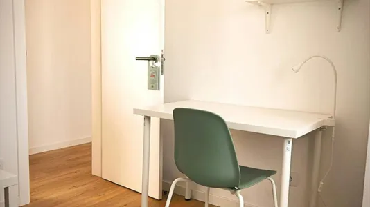 Rooms in Almada - photo 4
