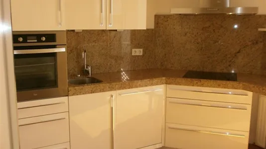 Apartments in Dusseldorf - photo 4