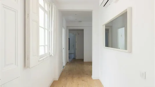 Rooms in Barcelona Eixample - photo 9